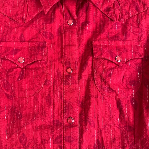 Wrangler Women’s Red Floral Western Snap Shirt - Metallic Stripe - Large - Picture 5 of 9